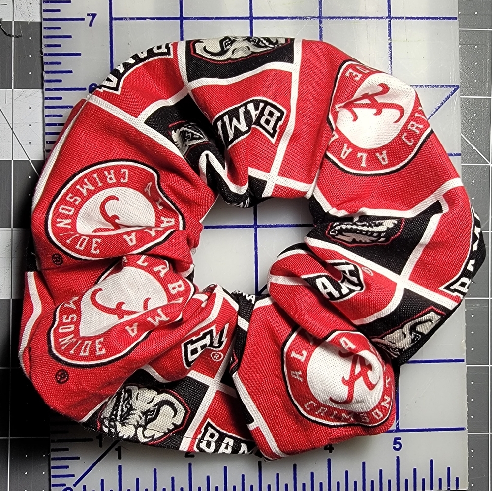 Hanfmade Alabama Hair Scrunchie